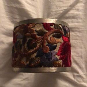NEVER WORN Silver embroidered cuff